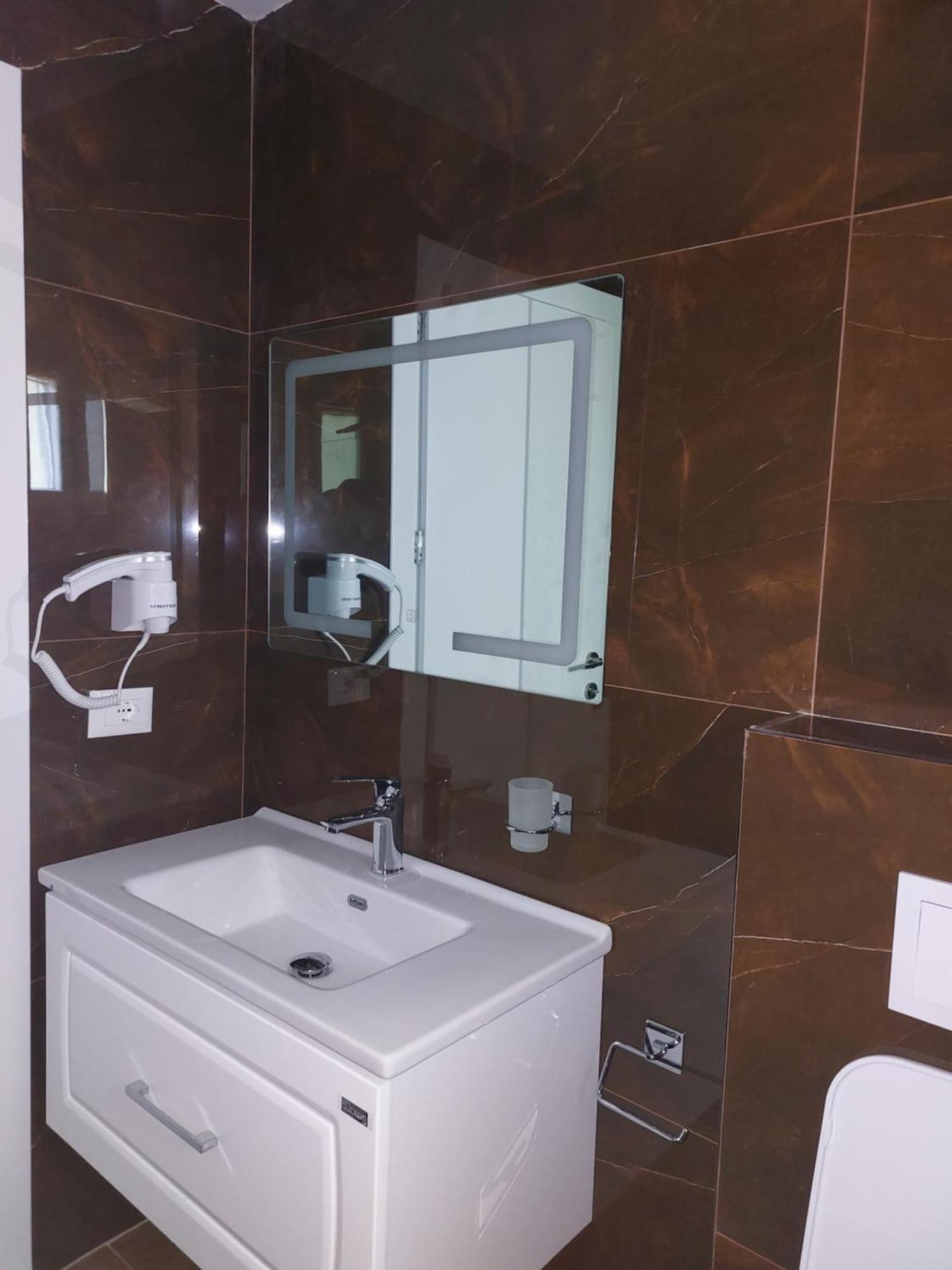 Hotel Demoli 波格拉德茨 外观 照片